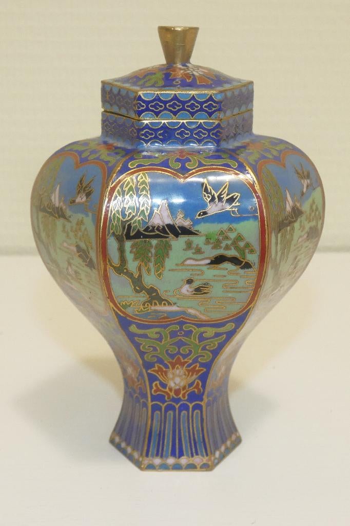 Cloisonné vaasje [1781-A], Ophalen