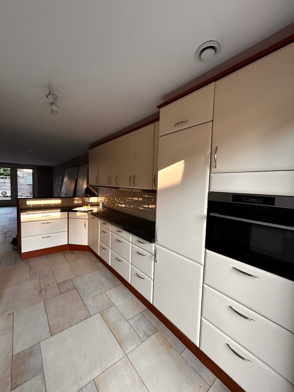 Complete keuken te koop – ook losse apparatuur mogelijk, Ophalen, Gebruikt, Hoekkeuken, Crème