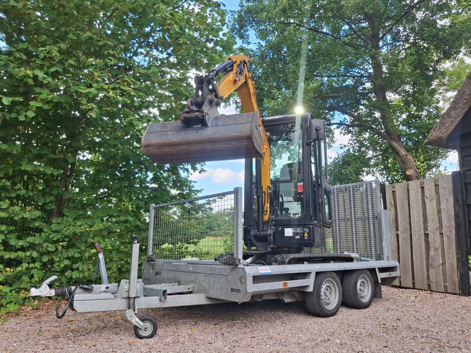 Sany SY18C Minigraver inclusief machinetransporter, Ophalen, Graafmachine