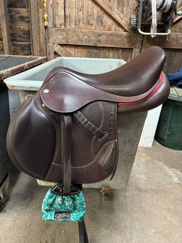 Ikonic eventingzadel, Dieren en Toebehoren, Ophalen of Verzenden, Zo goed als nieuw, Springen