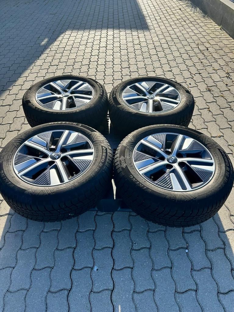 Kia winterbanden set met velgen, Ophalen, 16 inch, 205 mm, Winterbanden