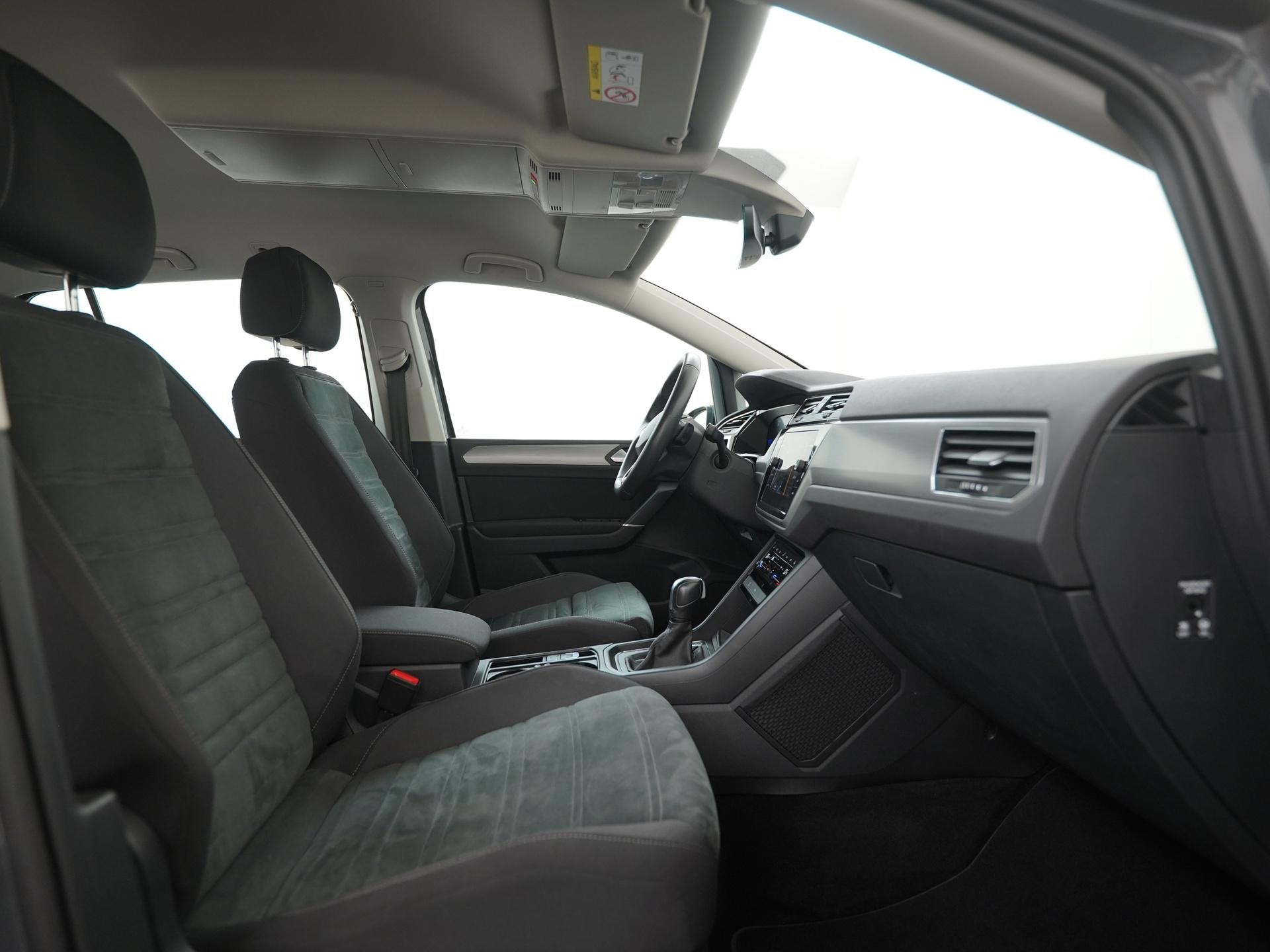 Volkswagen Touran 1.5 TSI DSG | 7 Persoons | Trekhaak | Zond, Auto's, 4 cilinders, Automatische klimaatregeling, Bedrijf, 1500 kg