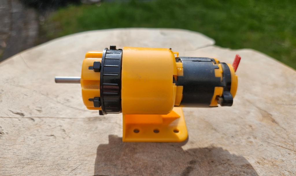 Meccano 6 toeren elektromotor referentie nummer 228, Hobby en Vrije tijd, Modelbouw | Overige, Ophalen of Verzenden, Gebruikt