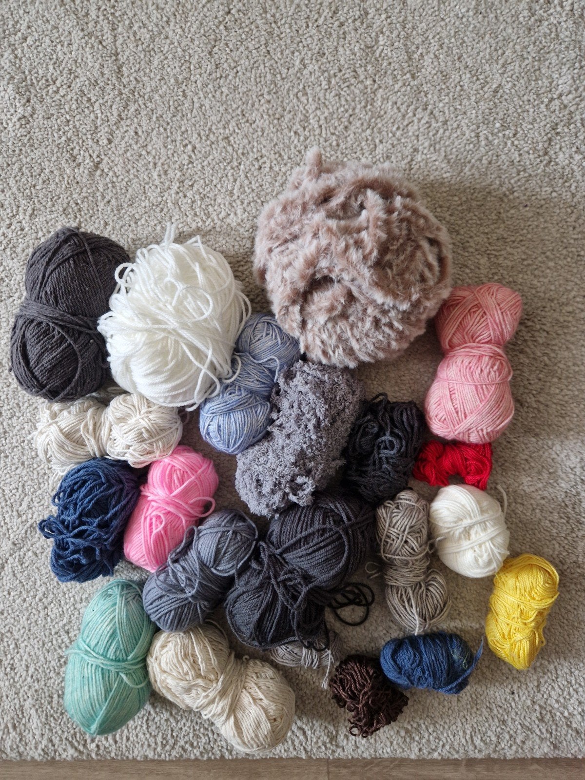 Restanten garen: katoen, chenille, diverse kleuren, Hobby en Vrije tijd, Ophalen of Verzenden, Gebruikt, Garen of Naald(en)
