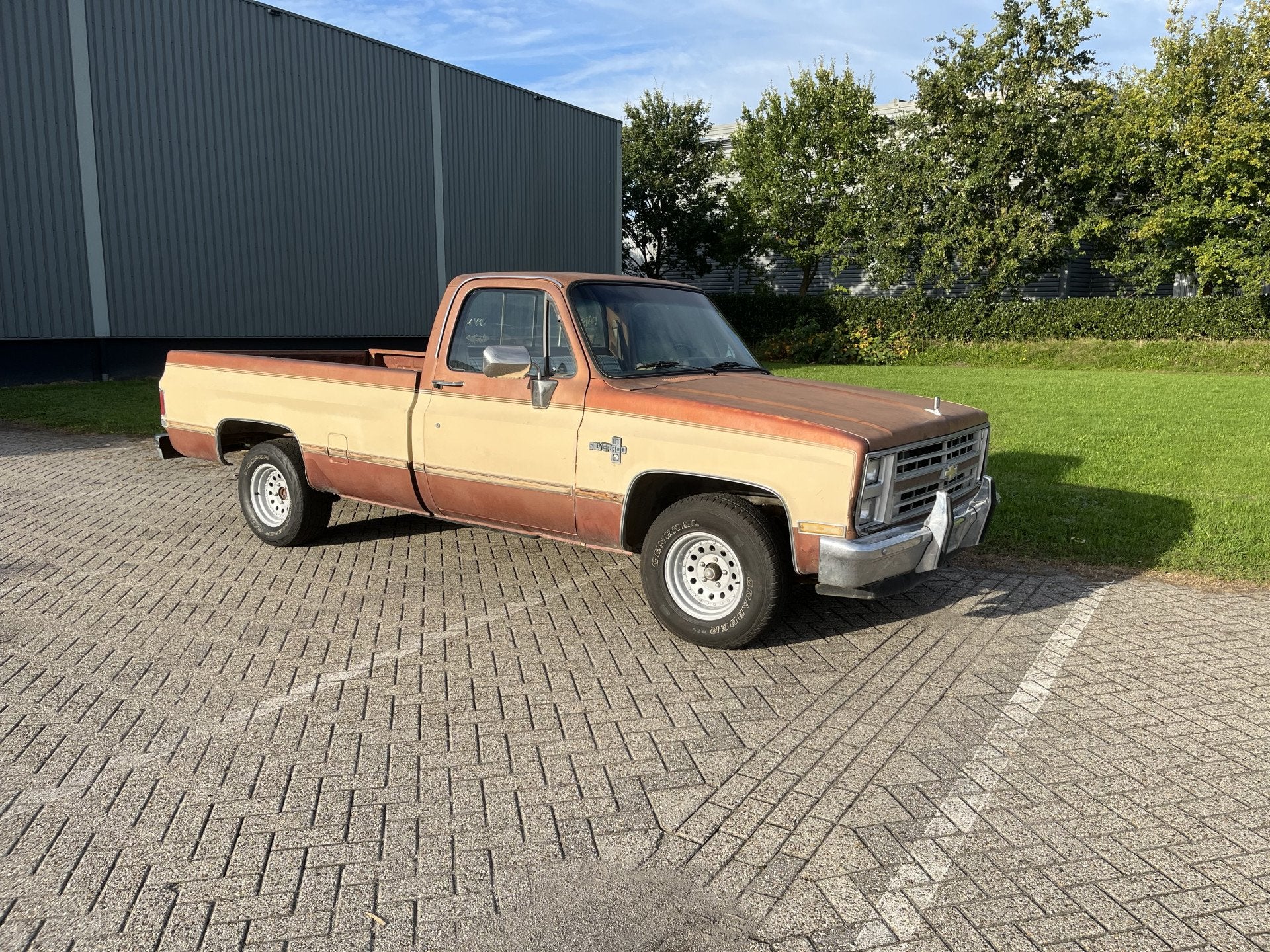 Chevrolet C10 Silverado (bj 1986, automaat), Automaat, Stof, Beige, Bedrijf