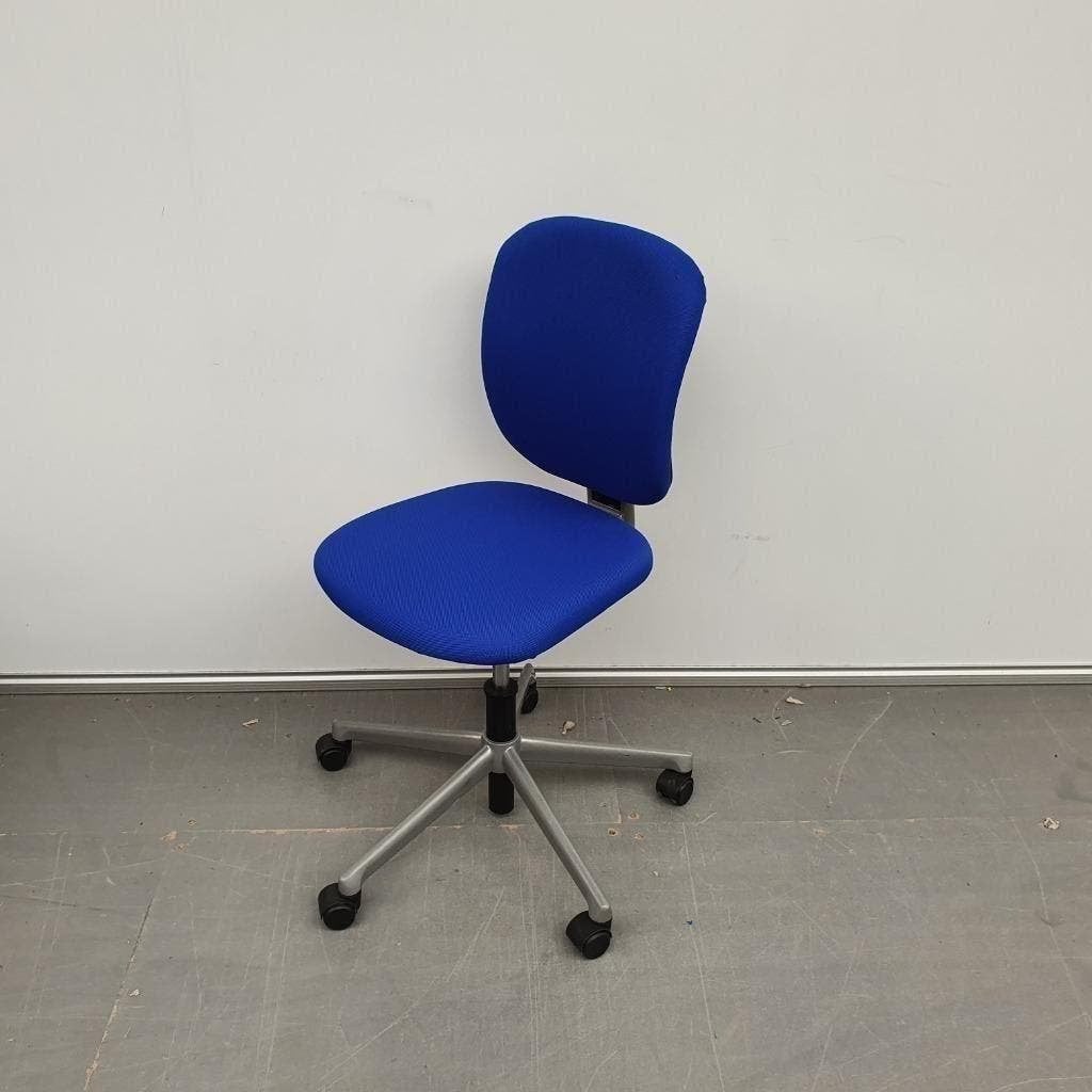 Ahrend 262 bureaustoel - nieuwe stof blauw kantoor stoelen, Ophalen of Verzenden, Gebruikt, Blauw