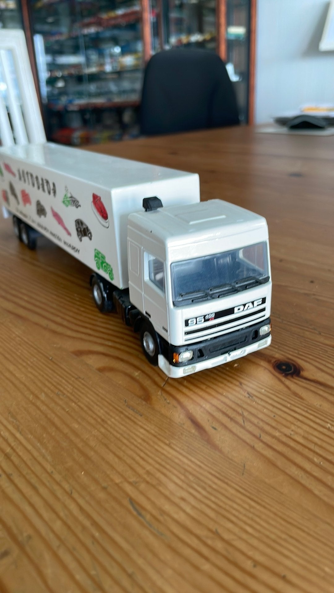 Daf 95 400 Ati truck met oplegger “Autodrop “, Ophalen of Verzenden, Zo goed als nieuw, Bus of Vrachtwagen, Lion Toys