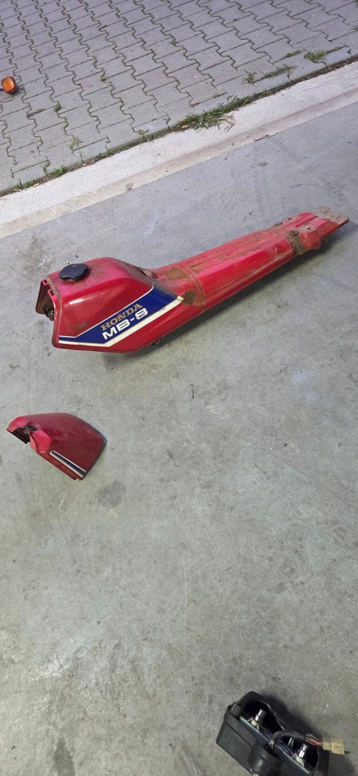 Honda mb5 mb8 orginele tank, Ophalen of Verzenden, Zo goed als nieuw, Tank, Overige merken