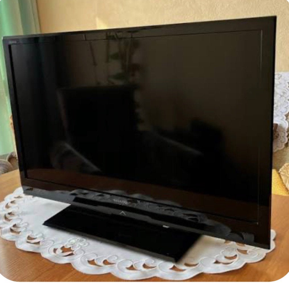 Sharp tv 32 inch led, Overige merken, Ophalen of Verzenden, Zo goed als nieuw, 12 inch of groter