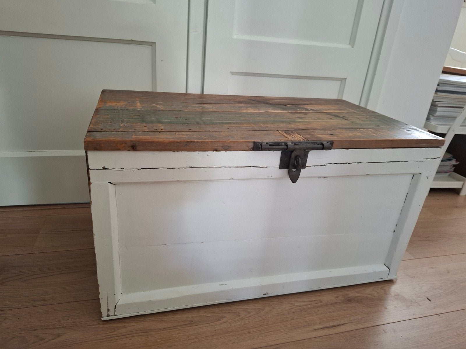 stoere speelgoed kist, Ophalen