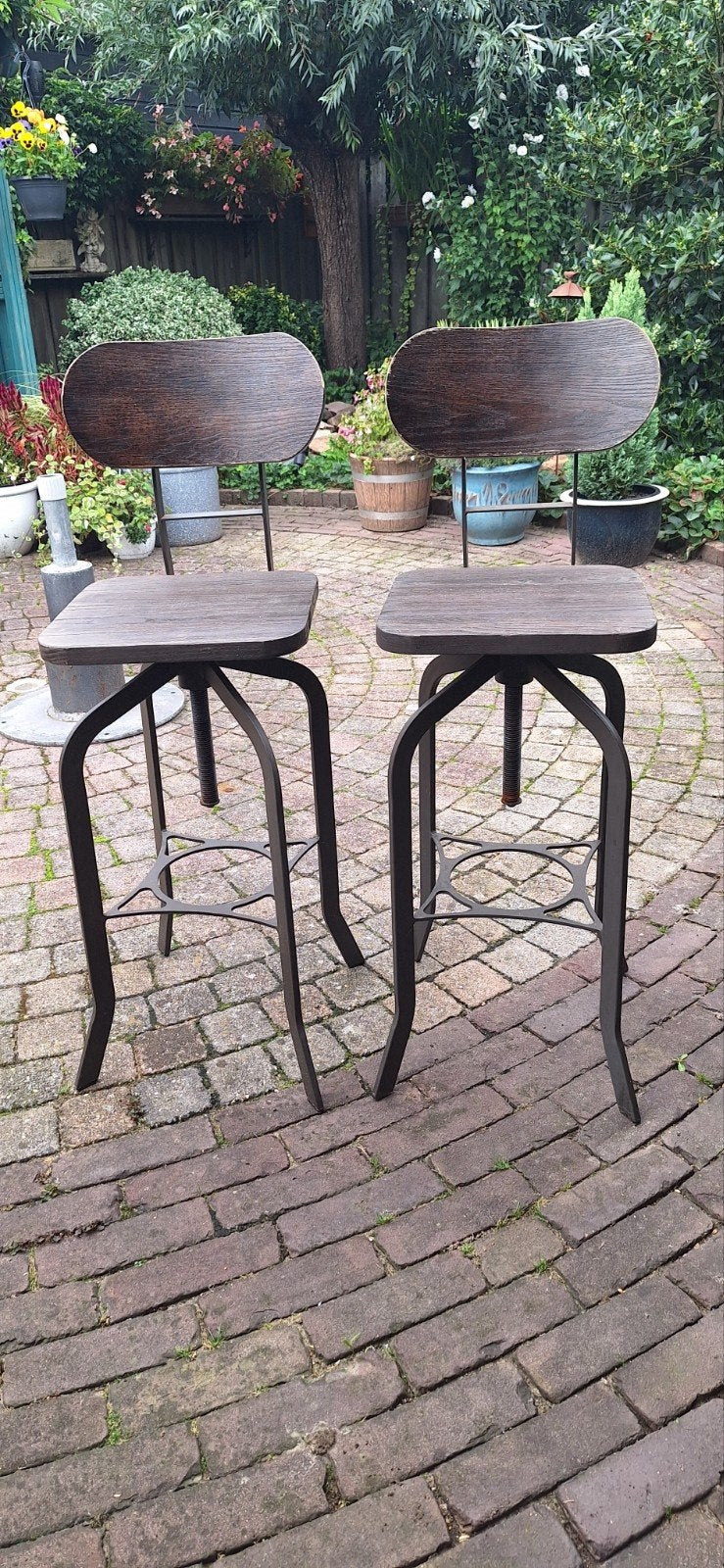 set van twee industriële barkrukken, Huis en Inrichting, Ophalen, Gebruikt, 60 tot 90 cm