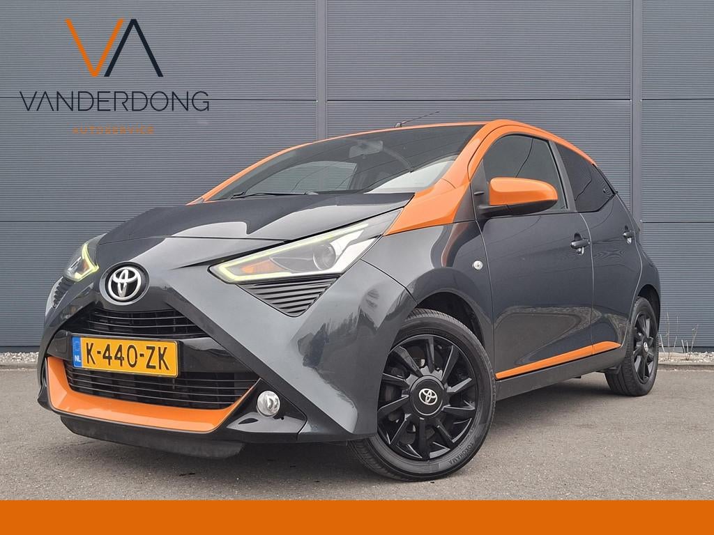 Toyota Aygo 1.0 VVT-i x-JBL | Camera | Clima | Carplay, Voorwielaandrijving, Gebruikt, Euro 6, 4 stoelen