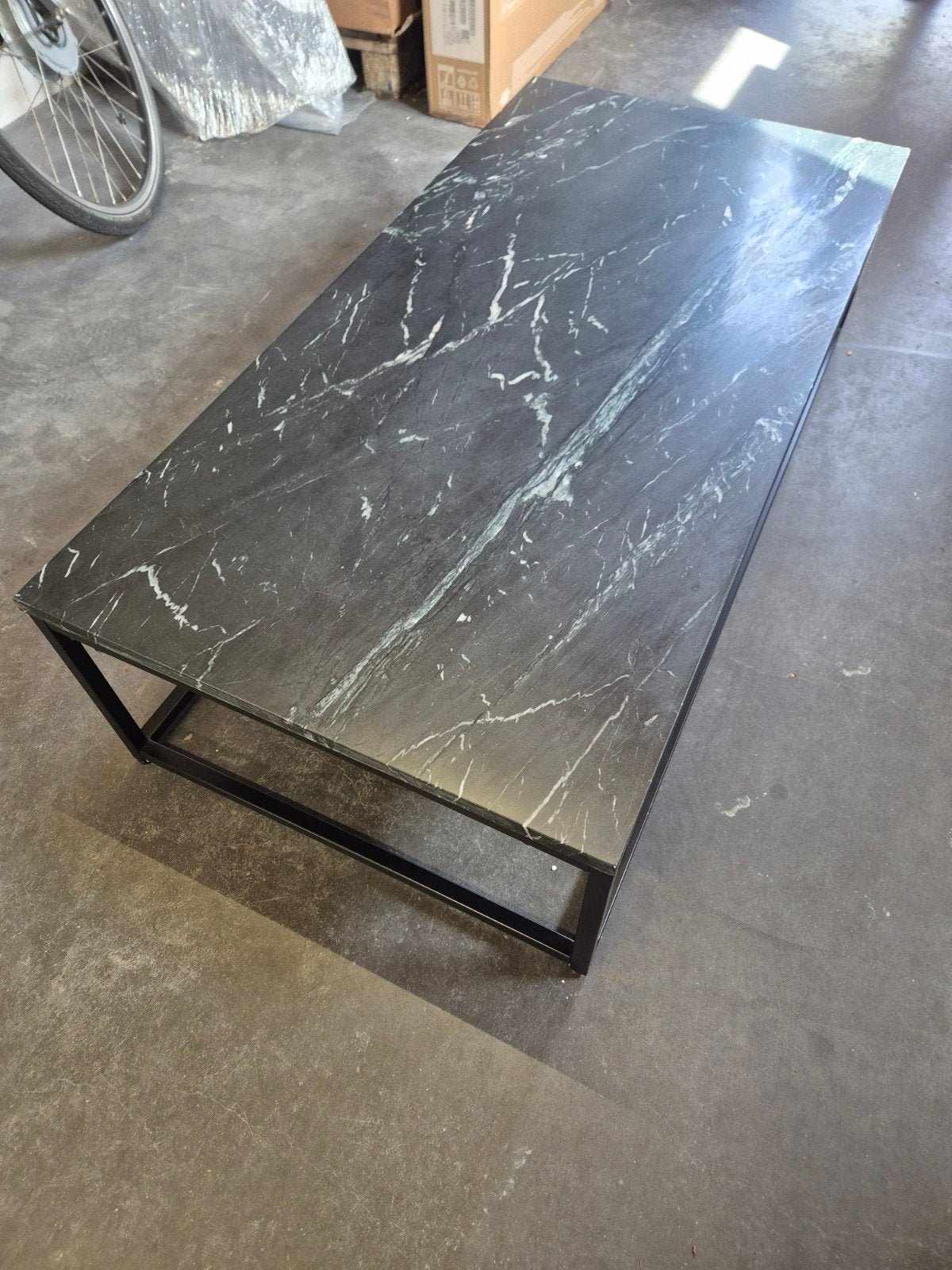 Echt marmeren zwarte Salontafel stalen poten 1.2x0.6x0.33

E, 100 tot 150 cm, Zo goed als nieuw, Metaal, Modern