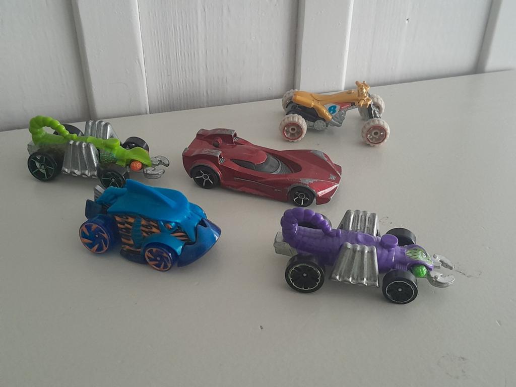 Hotwheels auto's, Ophalen of Verzenden, Zo goed als nieuw