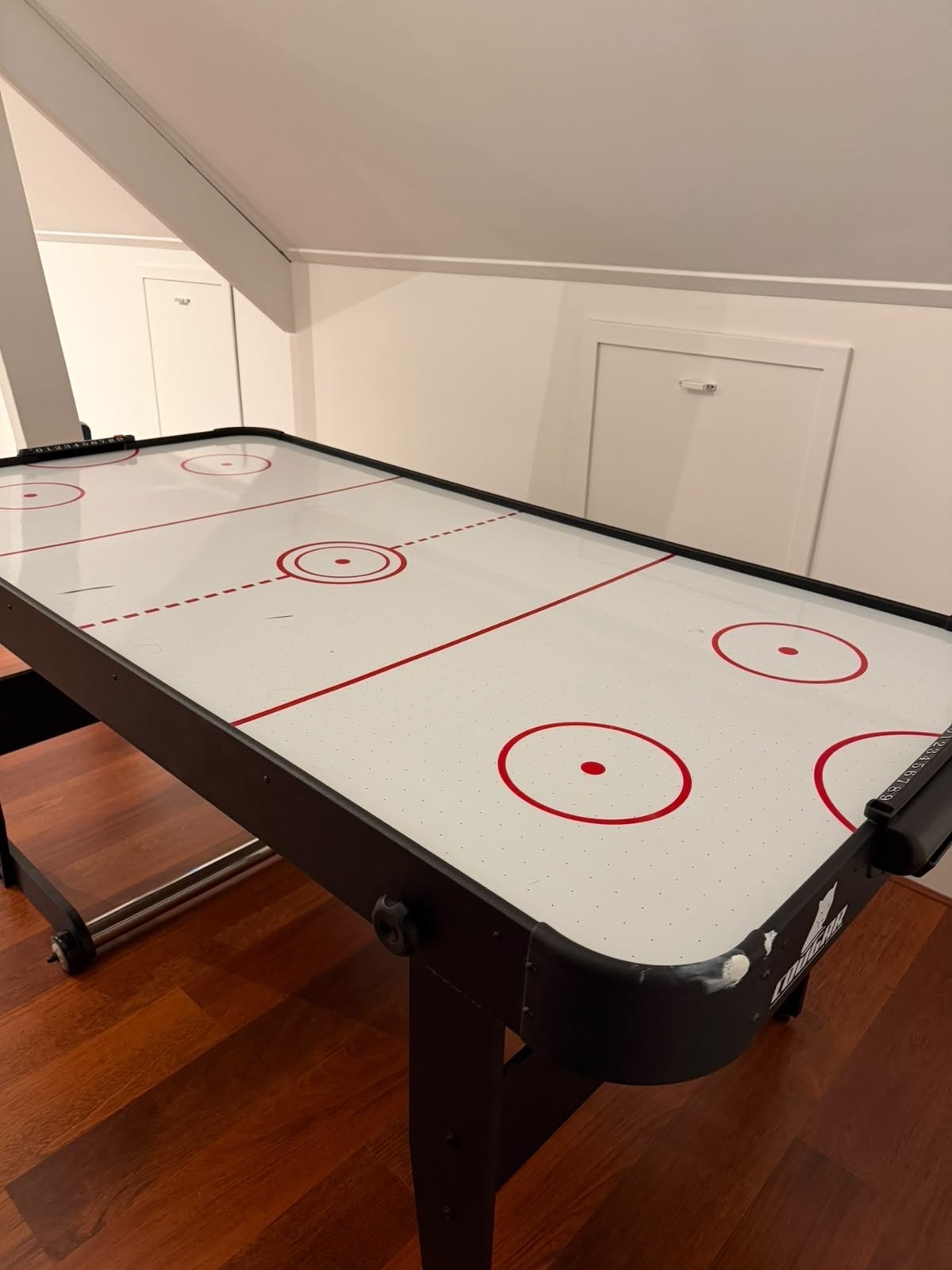 Airhockeytafel - Cougar - Mist pushers en puck, Ophalen, Gebruikt
