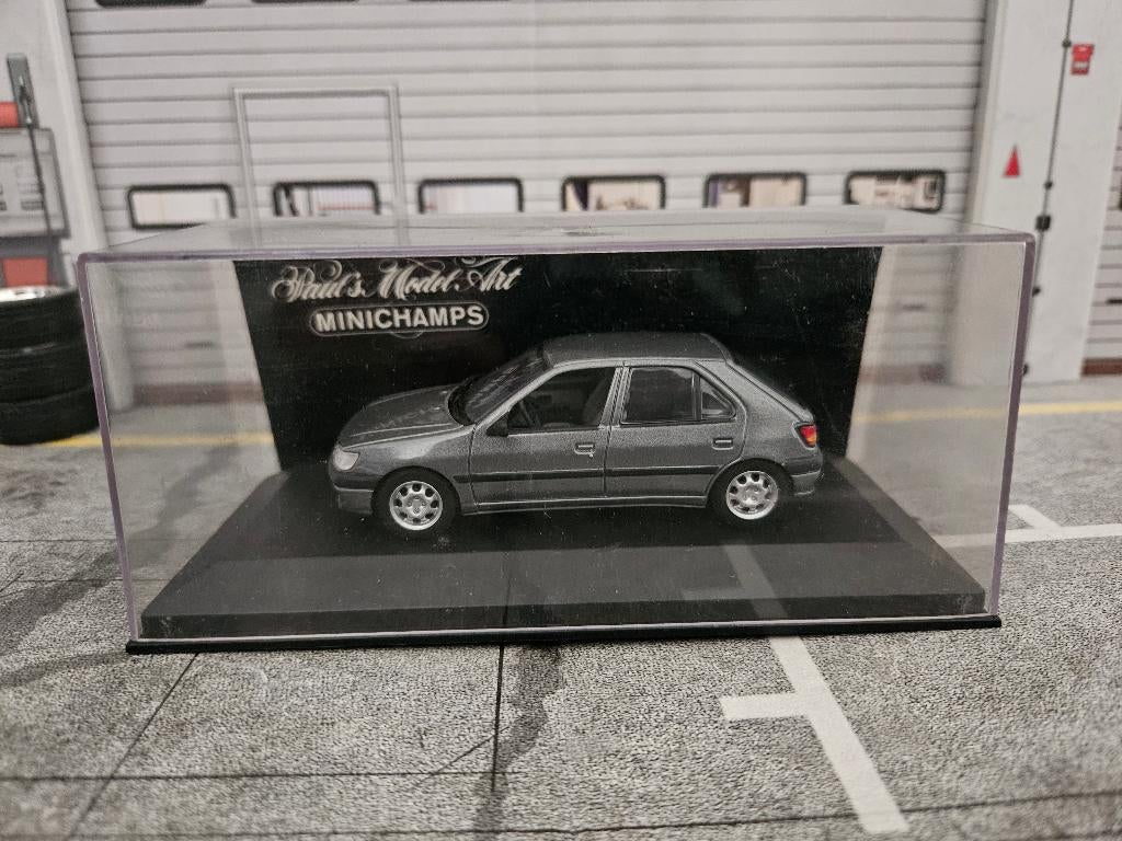 Minichamps Peugeot 306 XR 1995 1/43 in box, Hobby en Vrije tijd, Ophalen of Verzenden, Zo goed als nieuw, Auto, MiniChamps