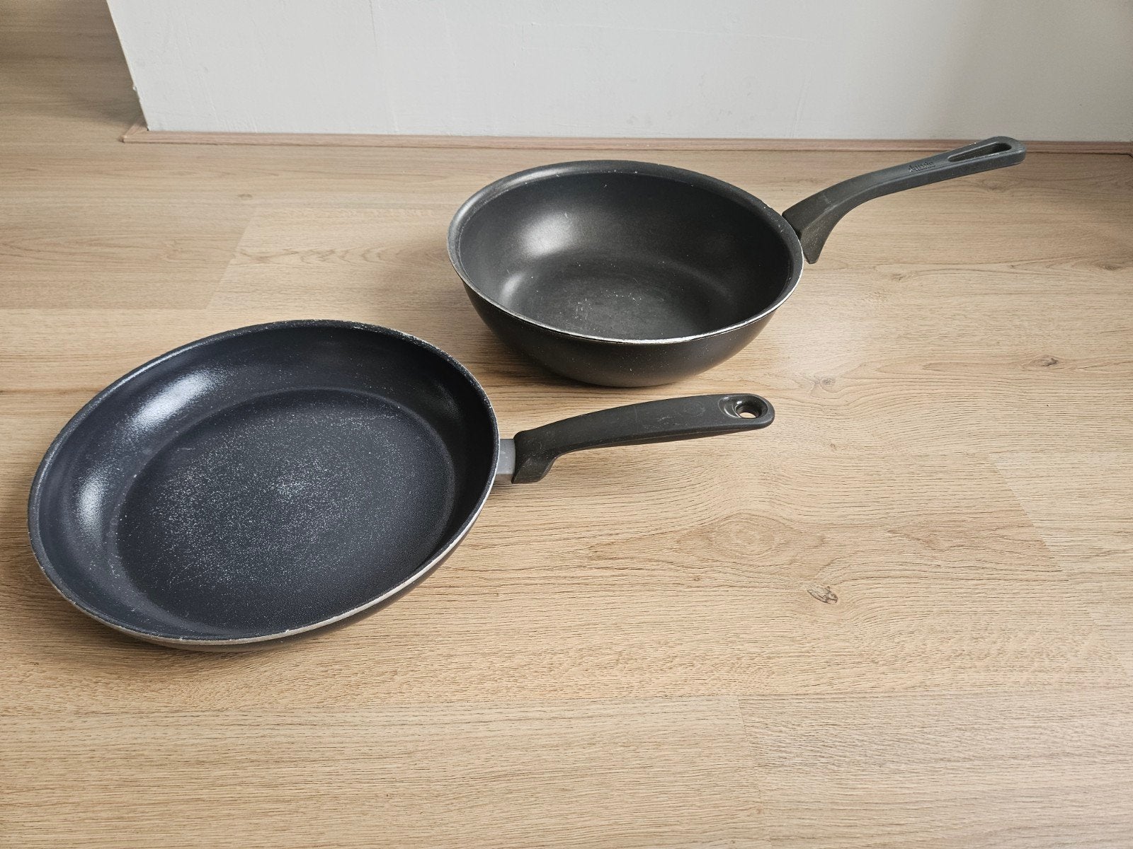 Pannenset - Koekenpan en Wok Jamieoliver & greenpan, 28 cmr, Huis en Inrichting, Koekenpan, Gebruikt, Antiaanbaklaag, Ophalen of Verzenden