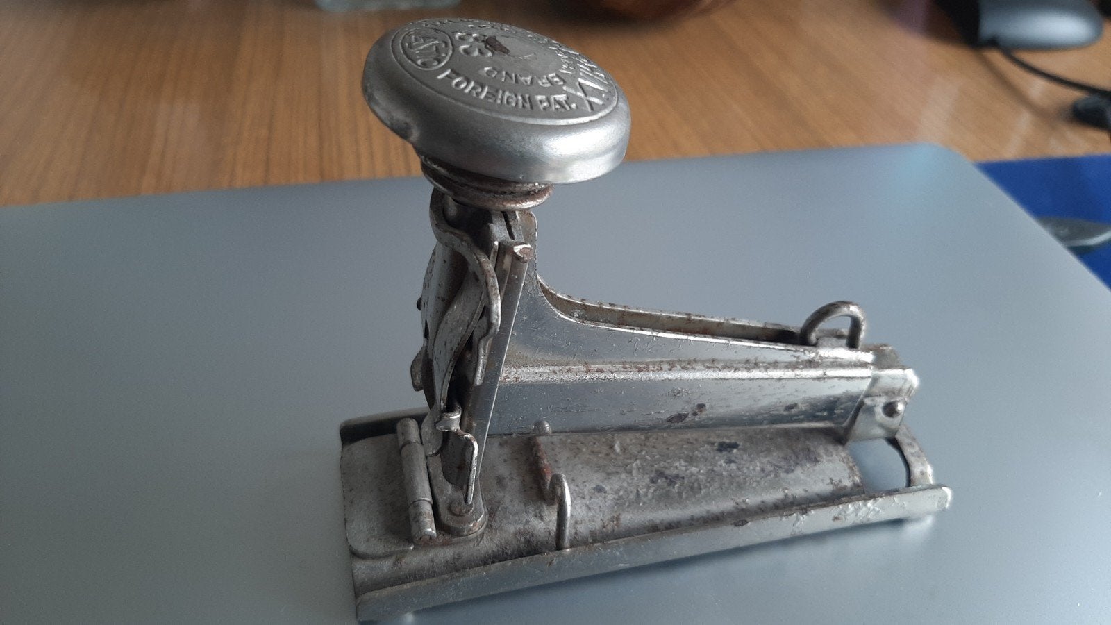 Antieke nietmachine - Schwan Brand Foreign Pat., Ophalen of Verzenden