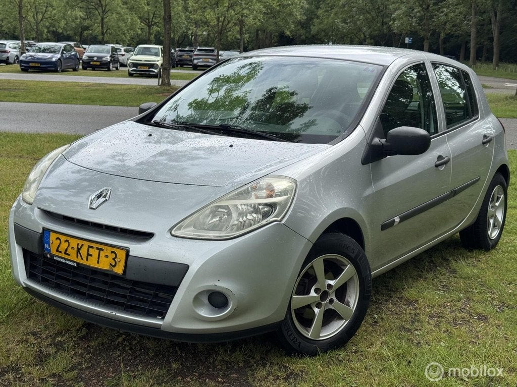Renault Clio 1.2 Nieuw Koppeling + Oliebeurt, Auto's, Renault, Bedrijf, Te koop, Clio, ABS, Airbags, Airconditioning, Alarm, Centrale vergrendeling