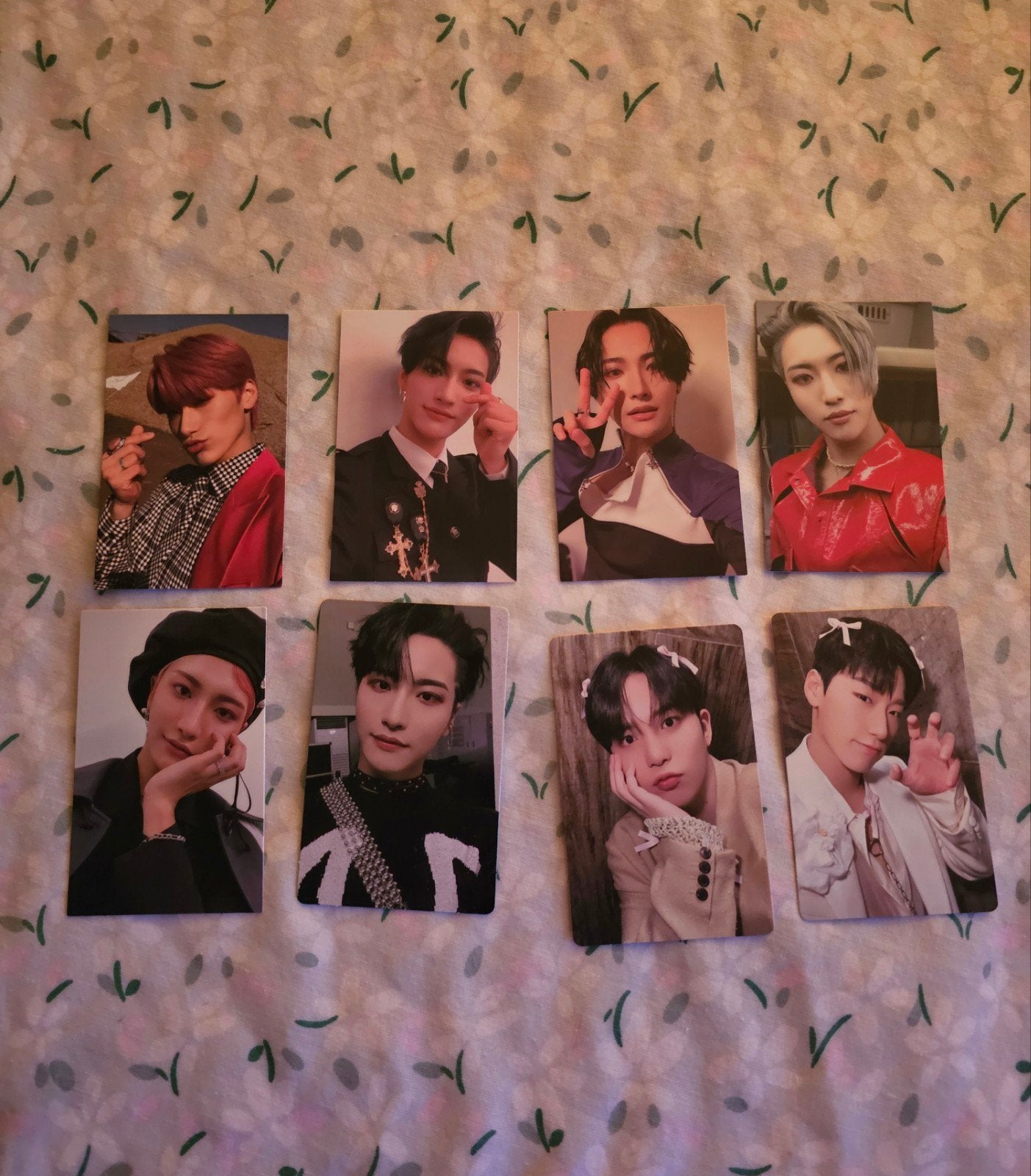 Kpop Ateez album photocards en pobs seonghwa san jongho, Verzamelen, Muziek, Artiesten en Beroemdheden, Ophalen of Verzenden, Zo goed als nieuw
