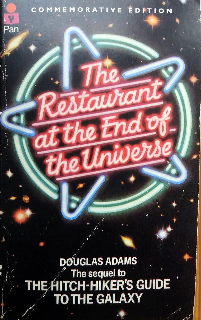 Douglas Adams - The Restaurant at the End of the Universe (E, Boeken, Science fiction, Gelezen, Ophalen of Verzenden