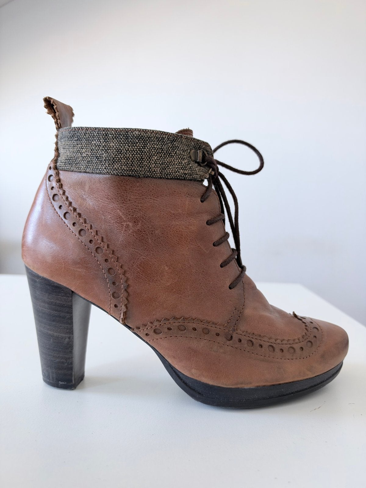 Hispanitas Laarsjes Hak 7cm Cognac Leer, Ophalen of Verzenden, Gedragen, Bruin, Lage of Enkellaarzen
