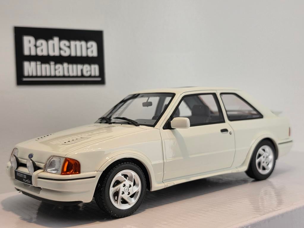 Ford Escort Mk4 RS Turbo - Wit - 1:18 Ottomobile OT108, OttOMobile, Auto, Ophalen of Verzenden, Zo goed als nieuw