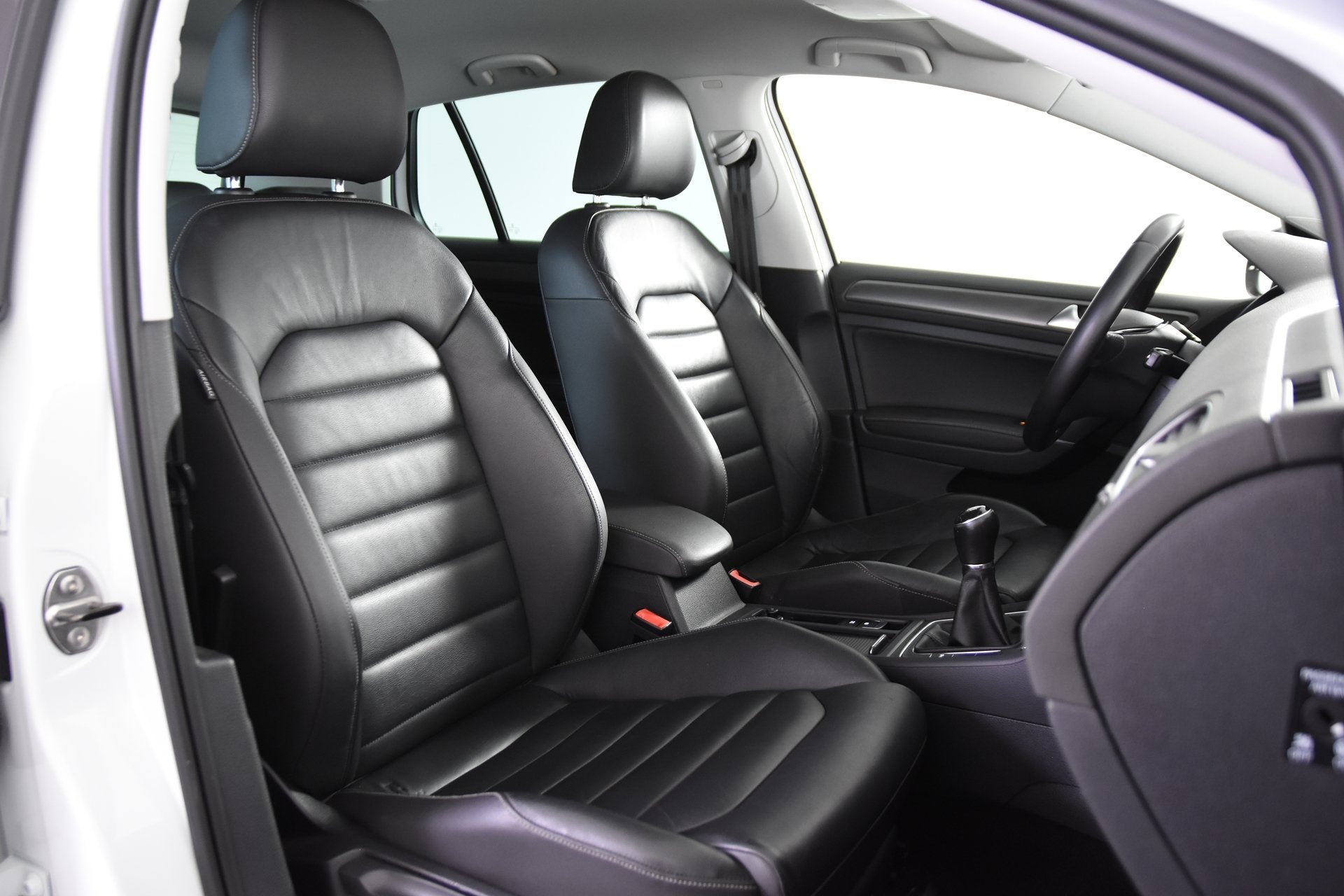Volkswagen Golf 1.2 TSI Highline *Leer*Navigatie*Climate Con, Auto's, Voorwielaandrijving, Euro 5, 86 pk, Gebruikt