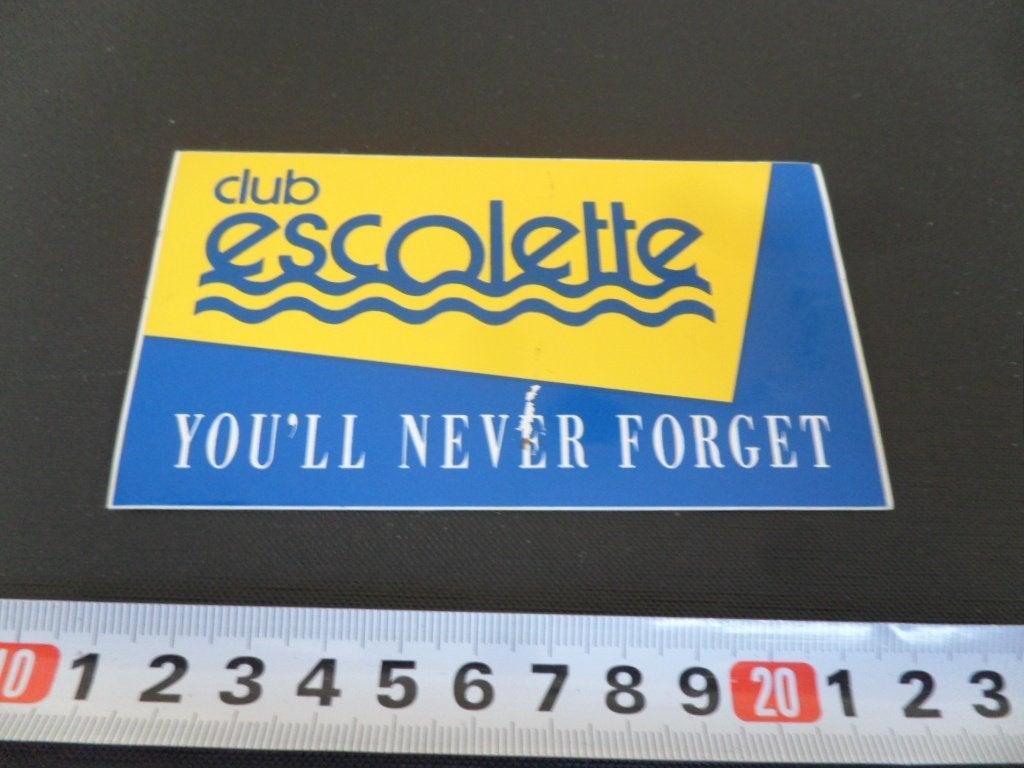 sticker club escolette you'll never forget, Ophalen, Zo goed als nieuw