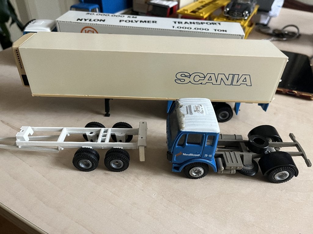 Wipkar onderstel Tekno koeltrailer NZG Mercedes, Ophalen of Verzenden, Zo goed als nieuw, Bus of Vrachtwagen, Tekno