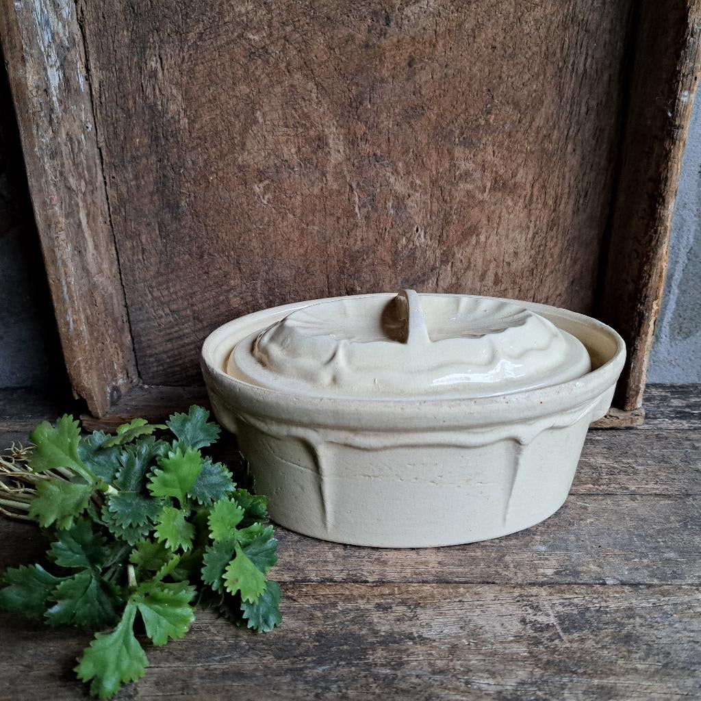 Brocante aardewerk patevorm pateschaal met deksel *Etage3*, Ophalen of Verzenden, ., ., .