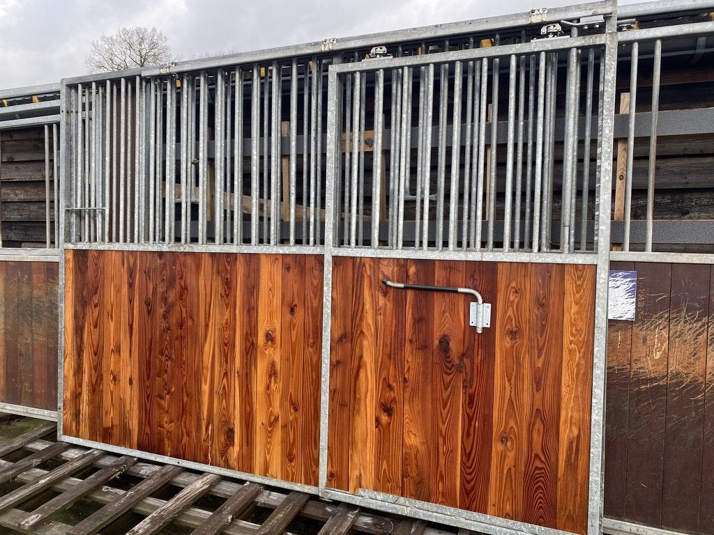 paardenboxen, Dieren en Toebehoren