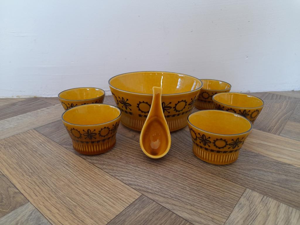 Vintage okergele pindaset snackset Koninklijk Goedewaagen, Ophalen of Verzenden