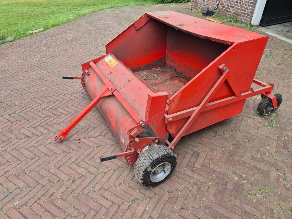 Intermac veegmachine / bladveger, Ophalen, Gebruikt, Intermac