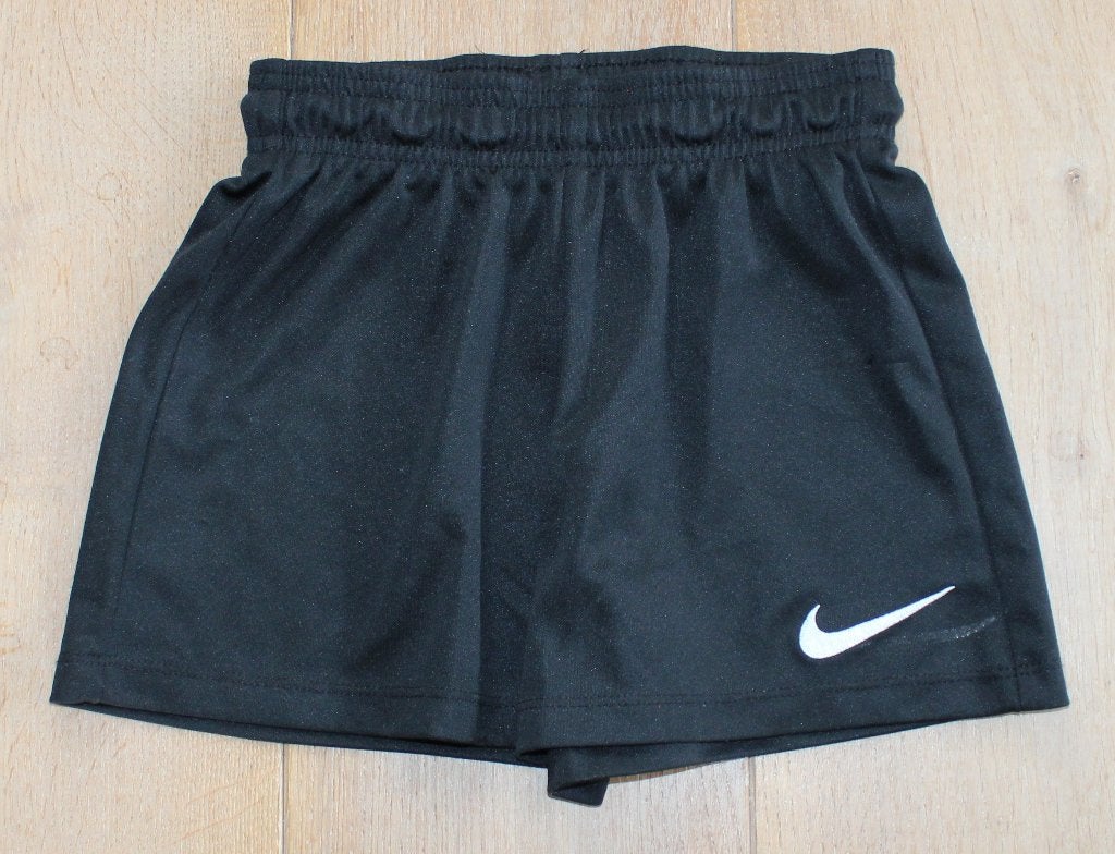 Sportshort van Nike 122-128, Kinderen en Baby's, Kinderkleding | Maat 122, Gebruikt, Sport- of Zwemkleding, Ophalen of Verzenden