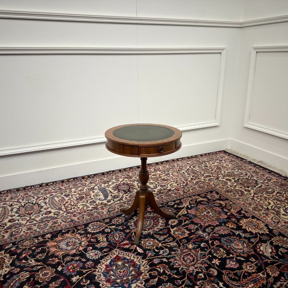 Klassiek Engels Chesterfield Sidetable, Ophalen