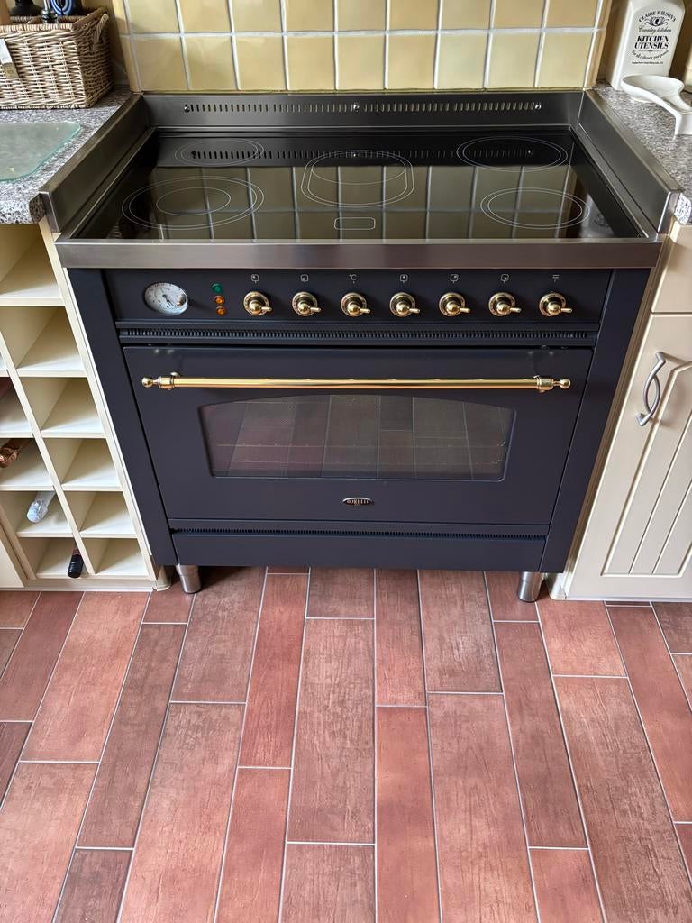 Boretti Fornuis met ceramischekookplaat - Zwart/Goud 90cm, Ophalen, Gebruikt, Warmhoudplaat, 60 cm of meer