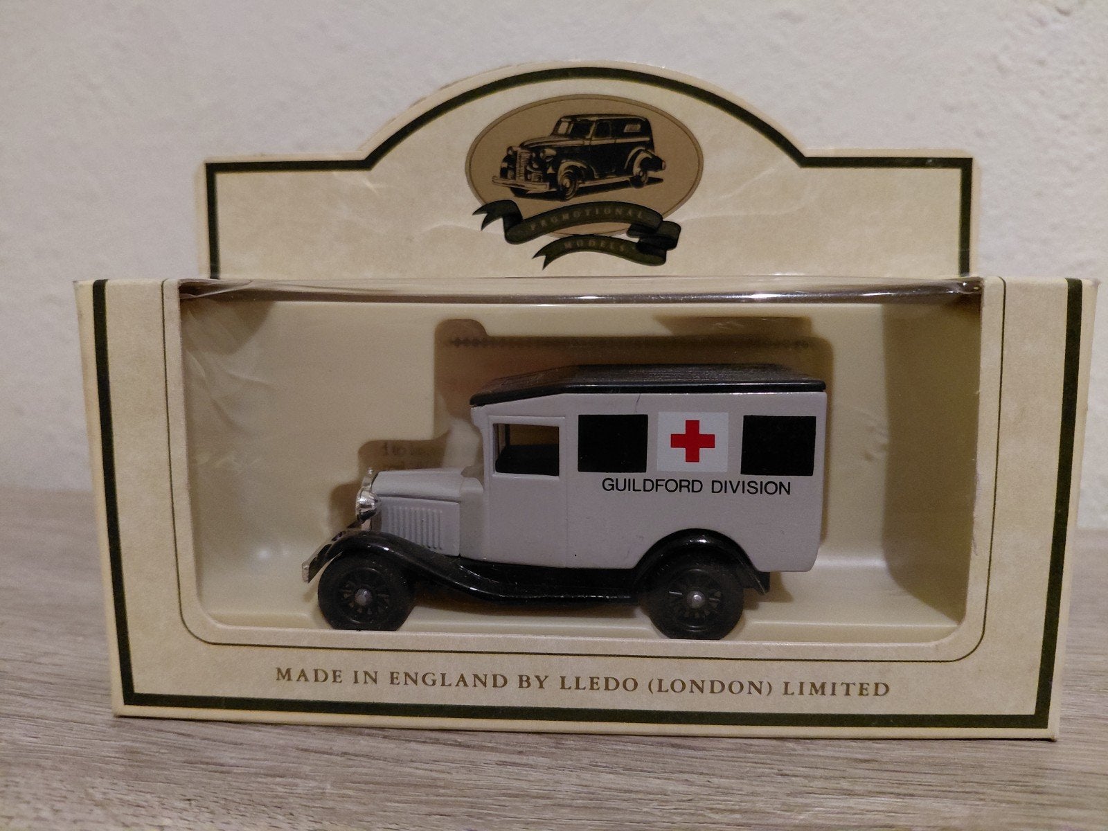 'Ambulance Guildford Division', Overige merken, 1:50 of kleiner, Auto, Verzenden