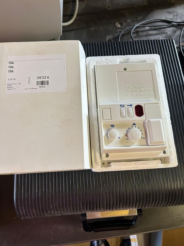 Nefit Bosch UBA 4001, Doe-het-zelf en Verbouw, Verwarming en Radiatoren, Minder dan 30 cm, Overige typen, Nieuw, Minder dan 60 cm