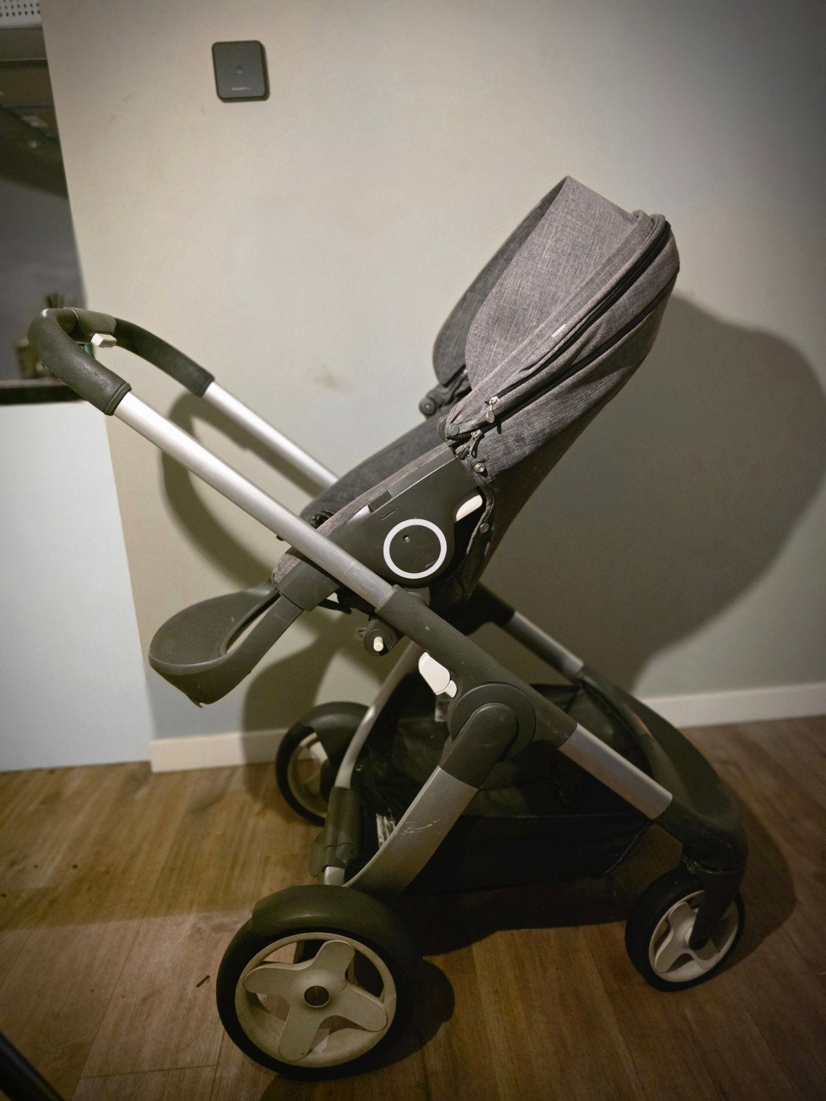 Stokke kinderwagen - Grijs, Kinderen en Baby's, Ophalen, Gebruikt, Kinderwagen, Overige merken