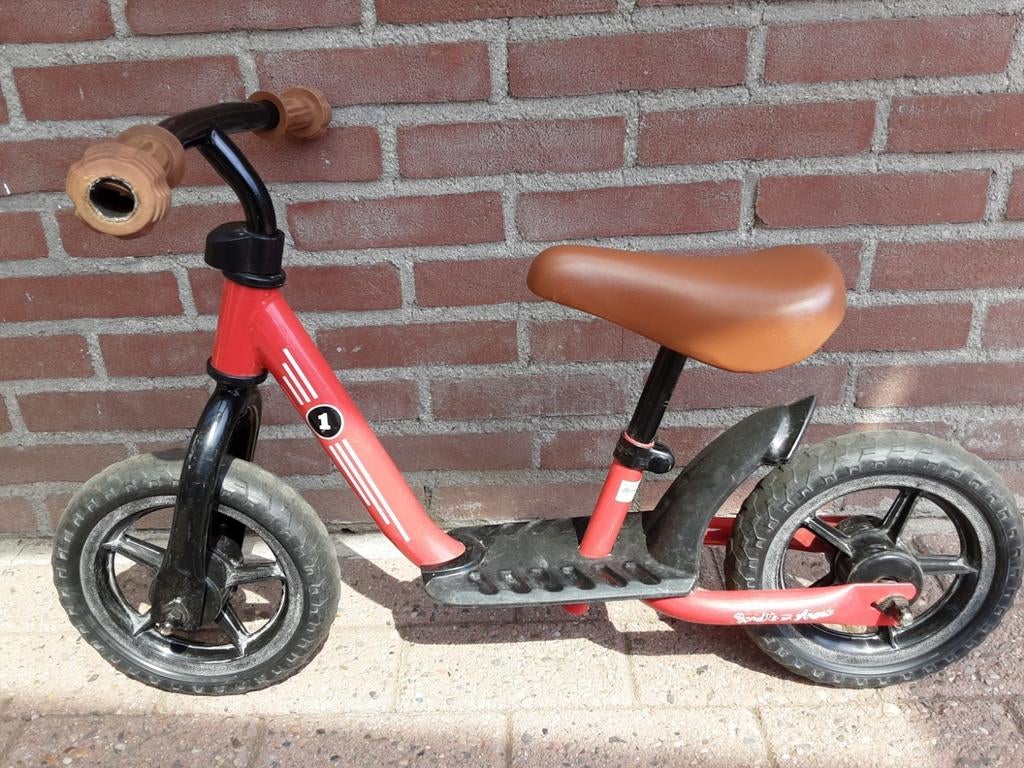 Loopfiets - twee beschikbaar rood of groen, Ophalen of Verzenden, Zo goed als nieuw, Minder dan 16 inch
