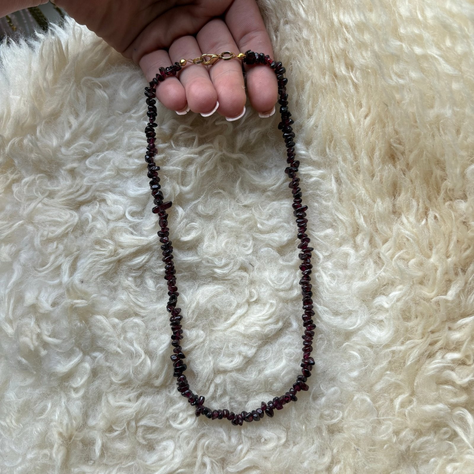 Splitstenen Ketting van Granaat, Sieraden, Tassen en Uiterlijk, Kettingen, Verzenden, Nieuw, Steen of Mineraal, Met edelsteen