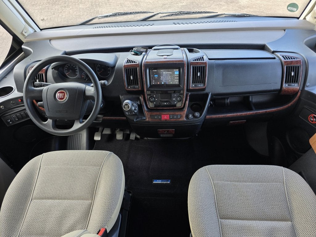 Foto 12 van Hymer B 588 in top staat 2014 met Levelsysteem