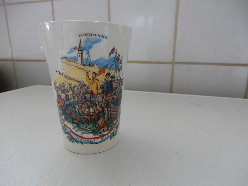 beker, onafhankelijkheid Nederland. P. Ragout, Antiek en Kunst, Antiek | Servies los, Ophalen of Verzenden