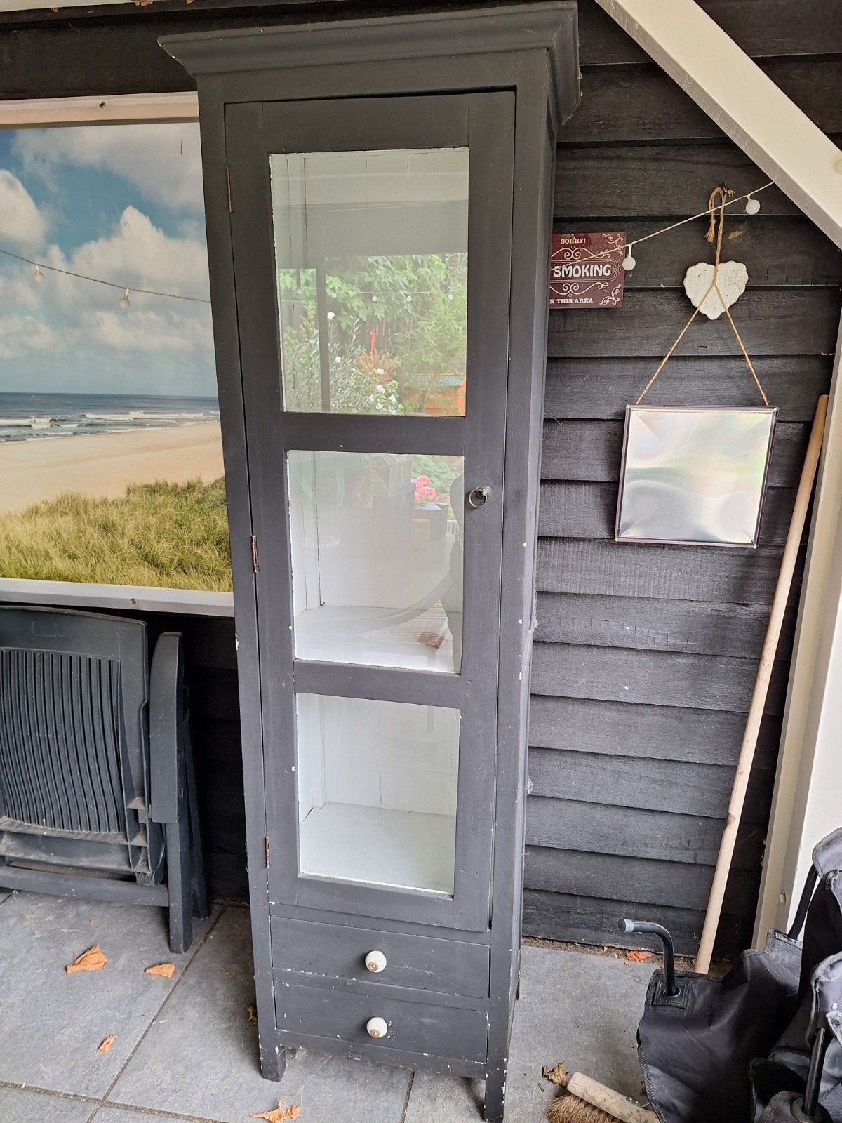 Hoge vitrinekast met glas en lades - likje verf nodig, Ophalen, Gebruikt