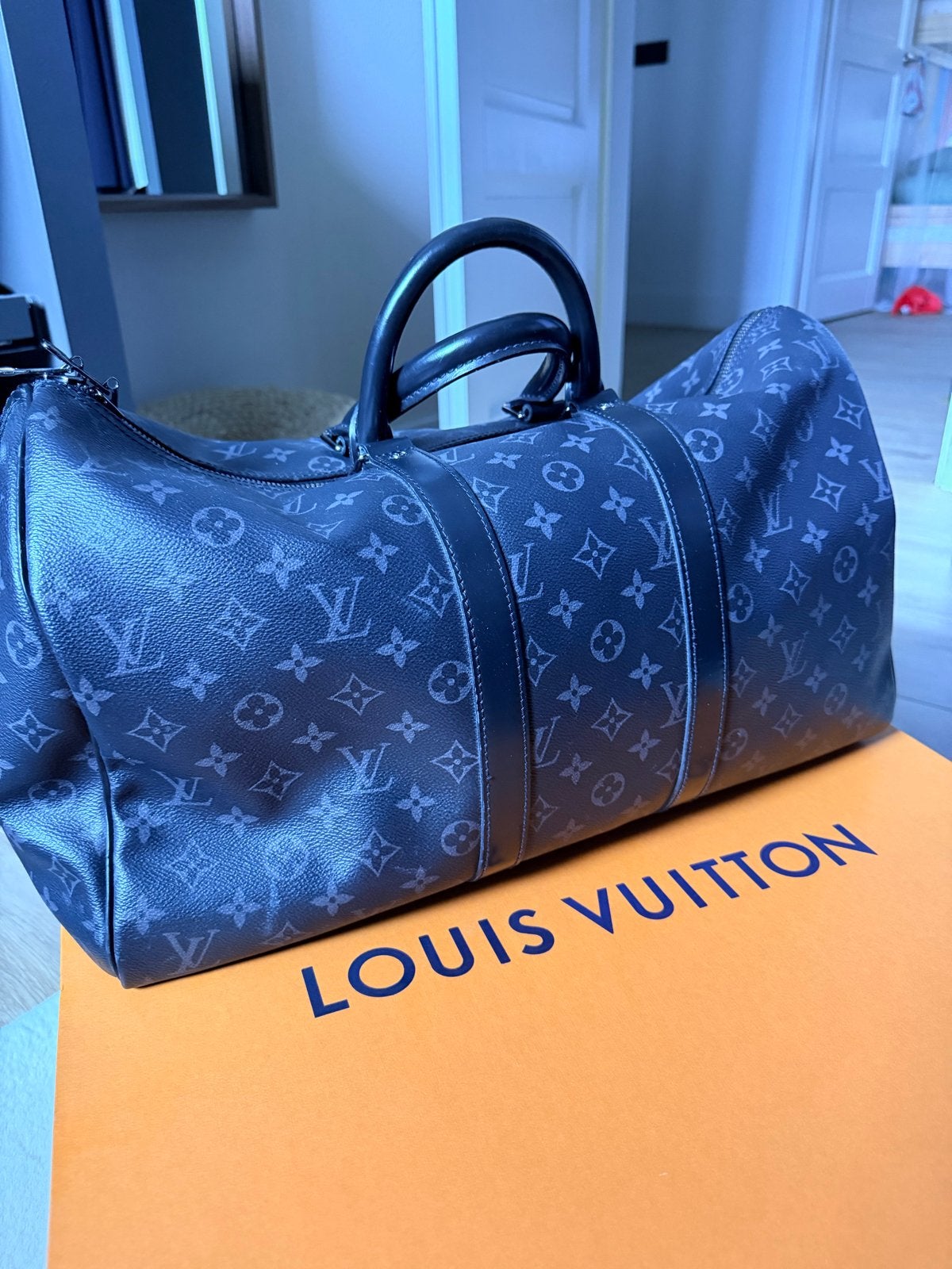 Louis Vuitton Keepall 45 Monogram Eclipse, Sieraden, Tassen en Uiterlijk, Tassen | Reistassen en Weekendtassen, 40 tot 60 cm, 20 tot 30 cm