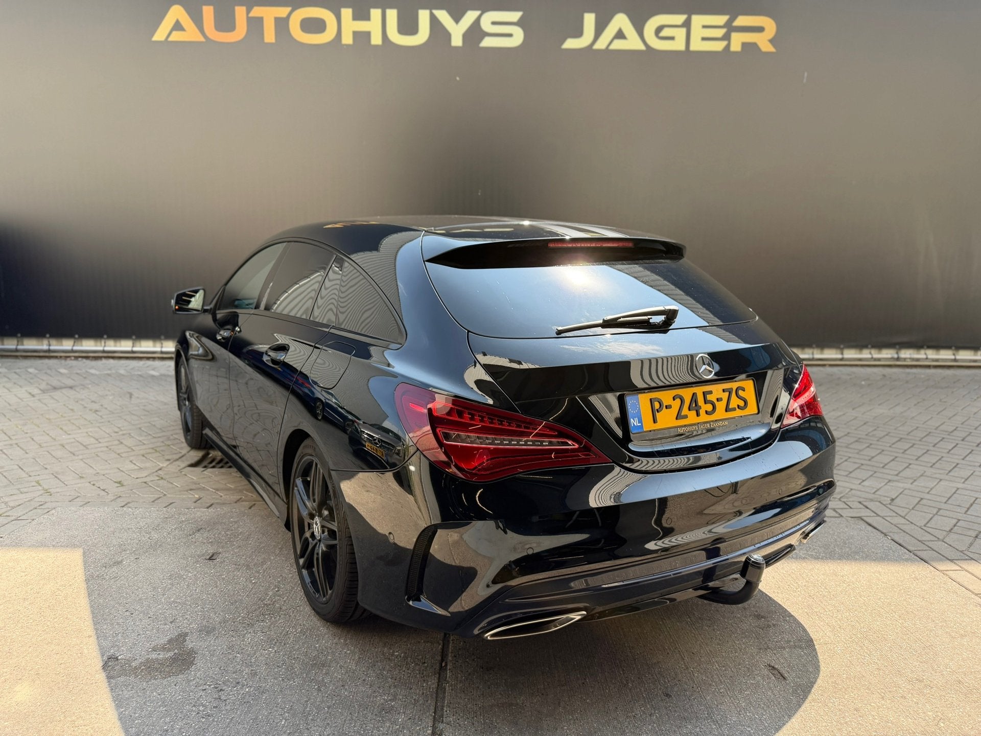 Mercedes-Benz CLA-klasse Shooting Brake 180 Business Solutio, CLA, 730 kg, Gebruikt, 4 cilinders