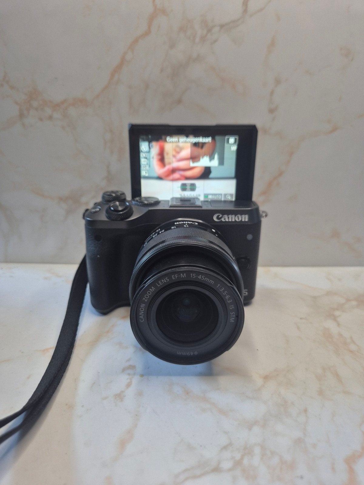 Canon EOS M6, Ophalen, Canon