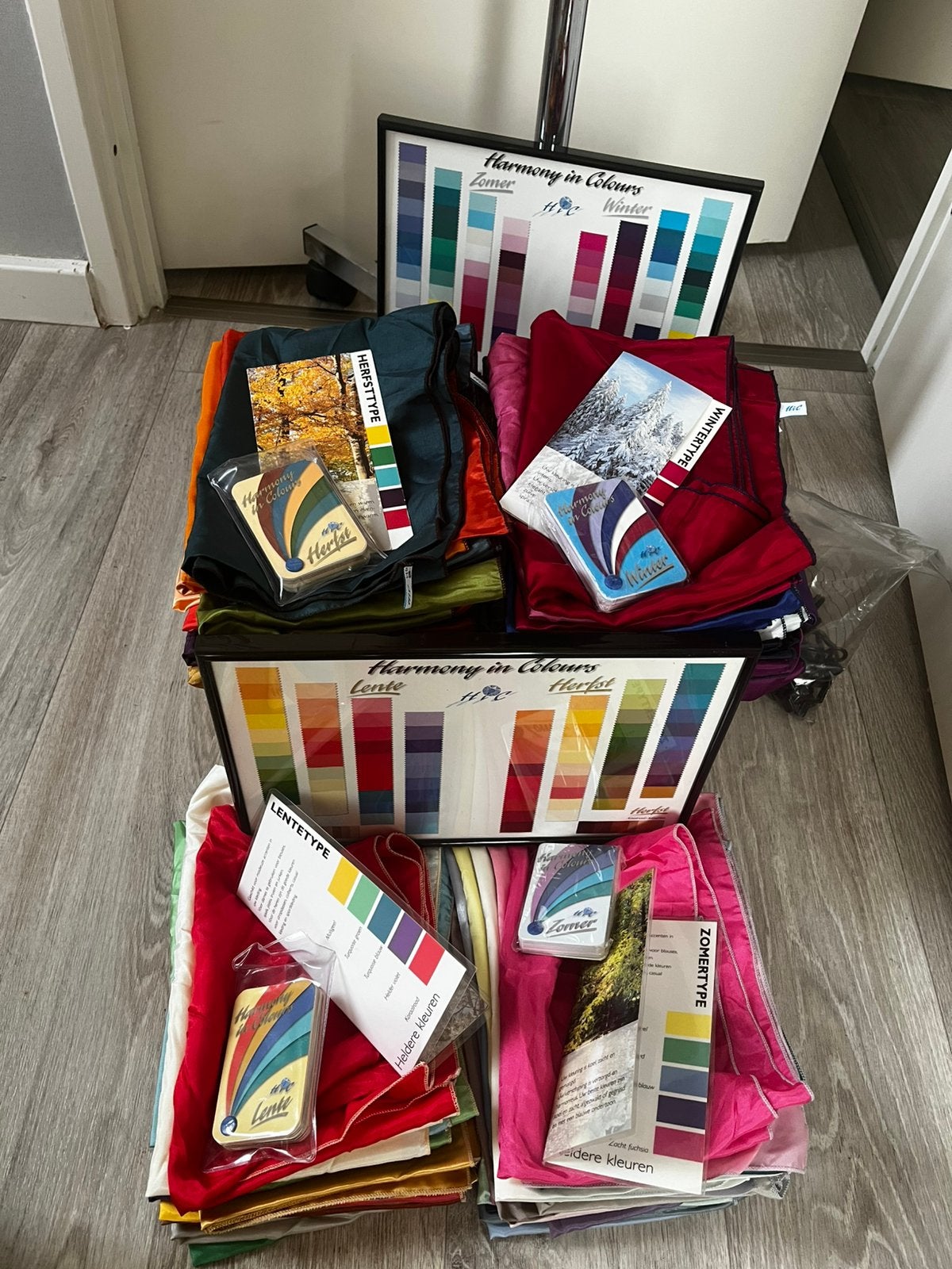 Set voor kleurenanalyse/ imagostyling/kleurenconsulent, Ophalen, Overige kleuren, Gehele gezicht, Zo goed als nieuw