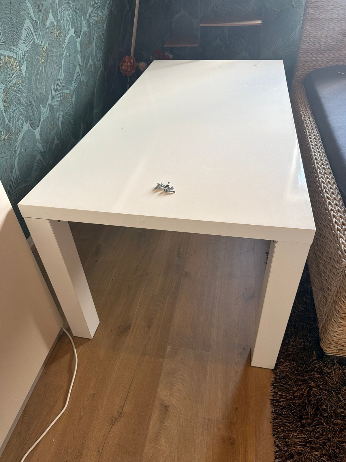 Witte eettafel/bureau met gebruikssporen, Huis en Inrichting, Tafels | Eettafels, Ophalen, Gebruikt, 100 tot 150 cm, Tot twee personen